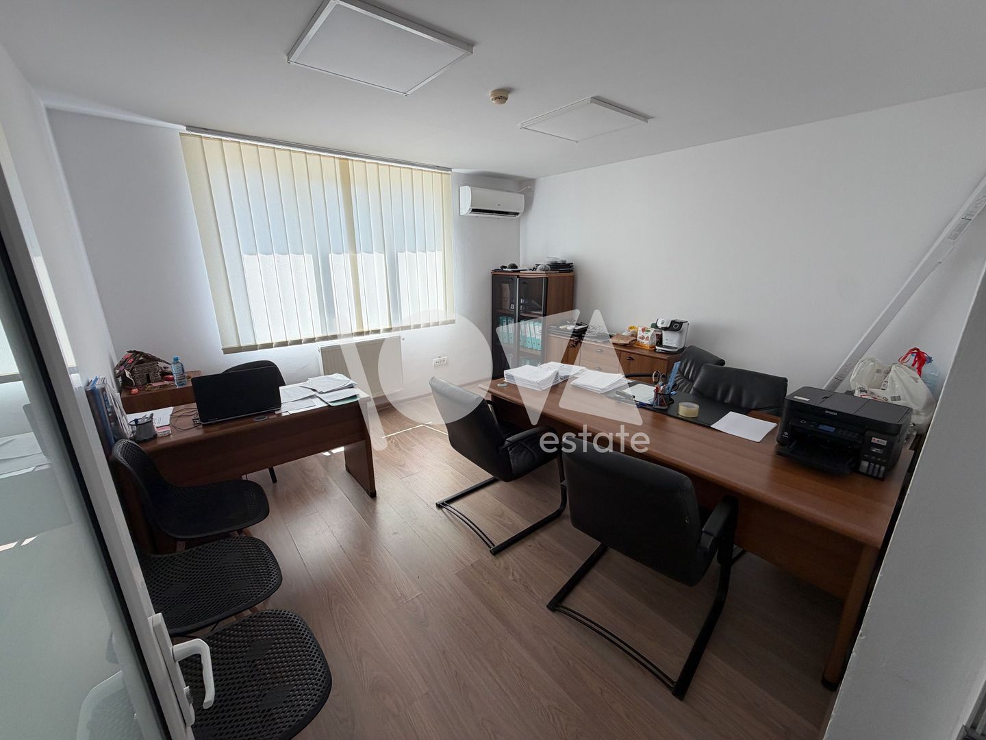 De închiriat: clădire birouri - clinică - 800 mp - renovată - Poză 21