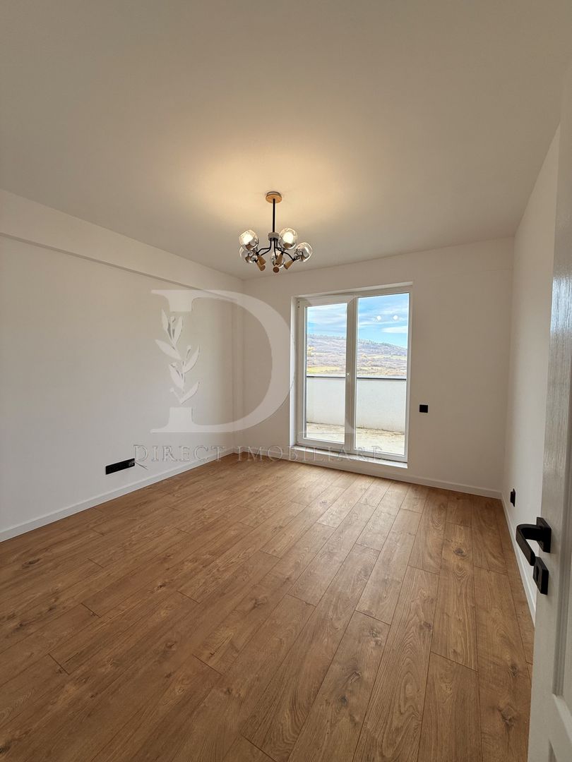 Apartament de vanzare/ Zona Terra / Floresti - Poză 2