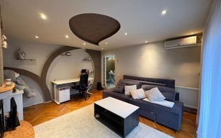 Apartament cu 3 camere, mobilat modern, 2 balcoane și parcare. - Poză 1