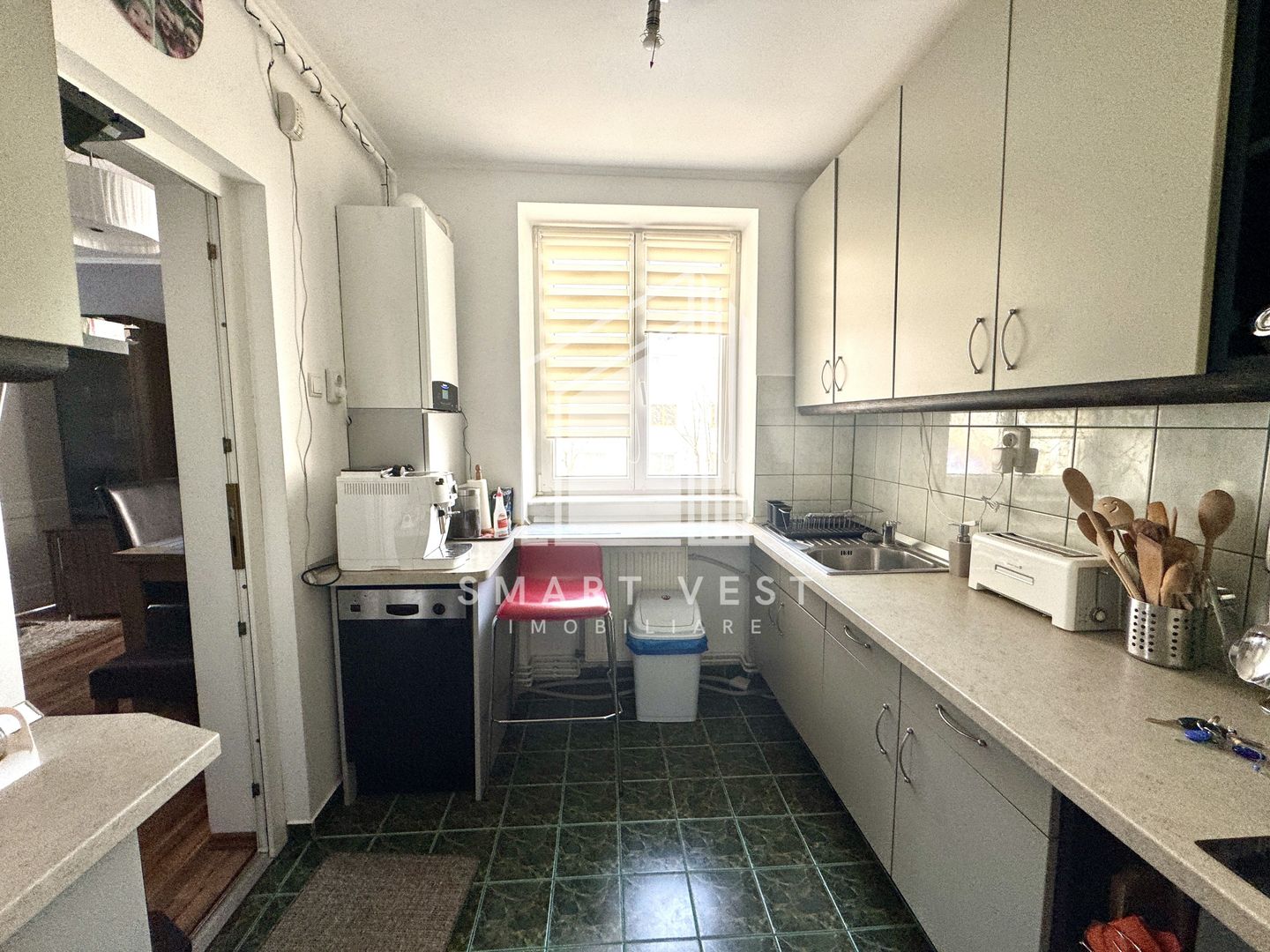 Apartament 3 camere | Etajul 2 | Zona Centrala - Poză 7