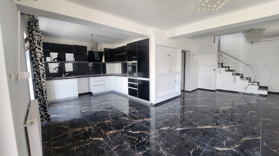 Casa de vanzare Pitesti - Turcesti - Poză 2