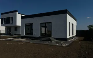 Casa individuala - 4 camere  - 2 bai - in ansamblu rezidential-str asfaltata - Poză 13