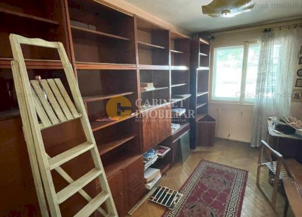 3 Camere Decomandat - Etaj 2 - 2 Balcoane - Podu Ros - Poză 2