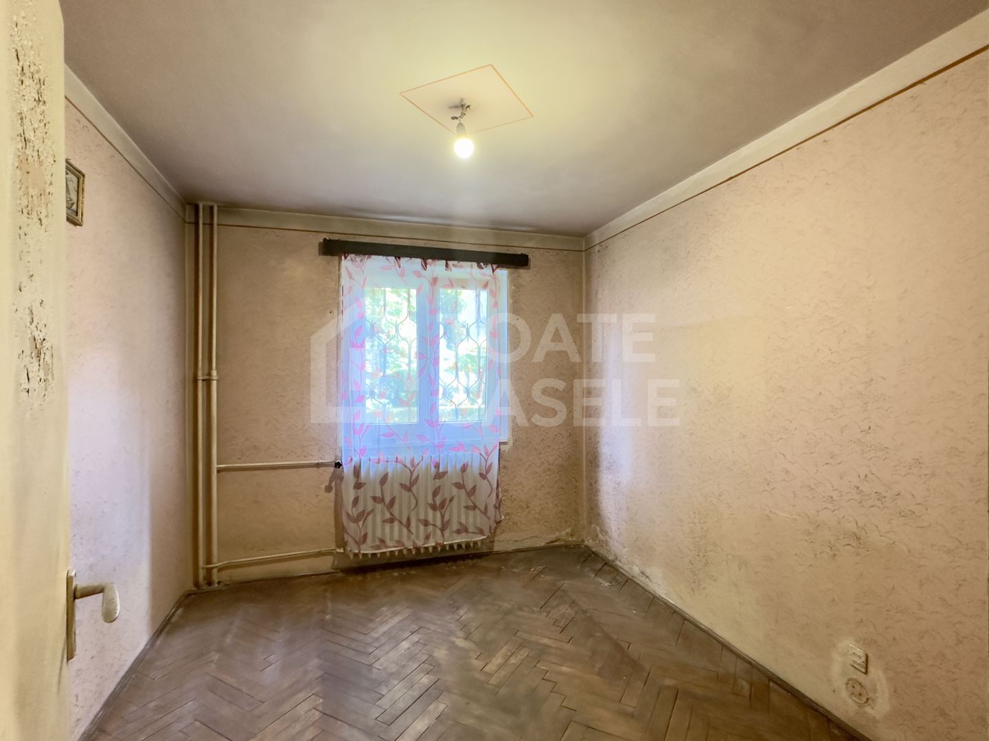 Apartament cu 3 camere, zona Politia Rutiera - Poză 2