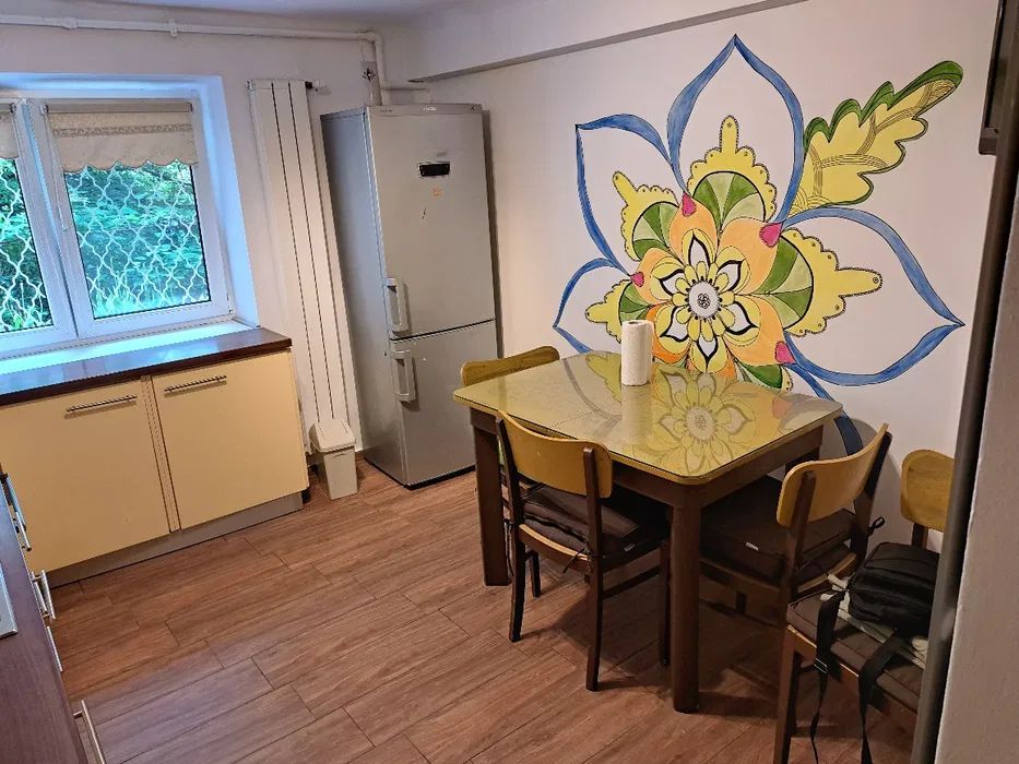 apartament 3 camere - Poză 2