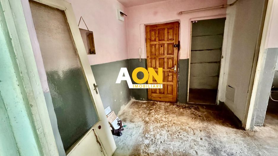 Apartament 2 camere de vânzare | 50 mp | Parter | Zona Cetate - Poză 2
