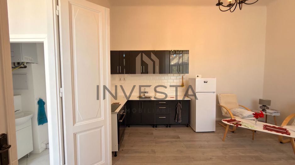 Apartament cu 3 camere si balcon, in Centru, langa Tribunal! - Poză 6