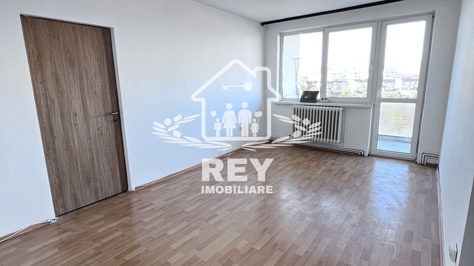 Apartament 2 camere,bloc cu lift, Str. Oștirii/Mihai Viteazul/N.Iorga - Poză 2