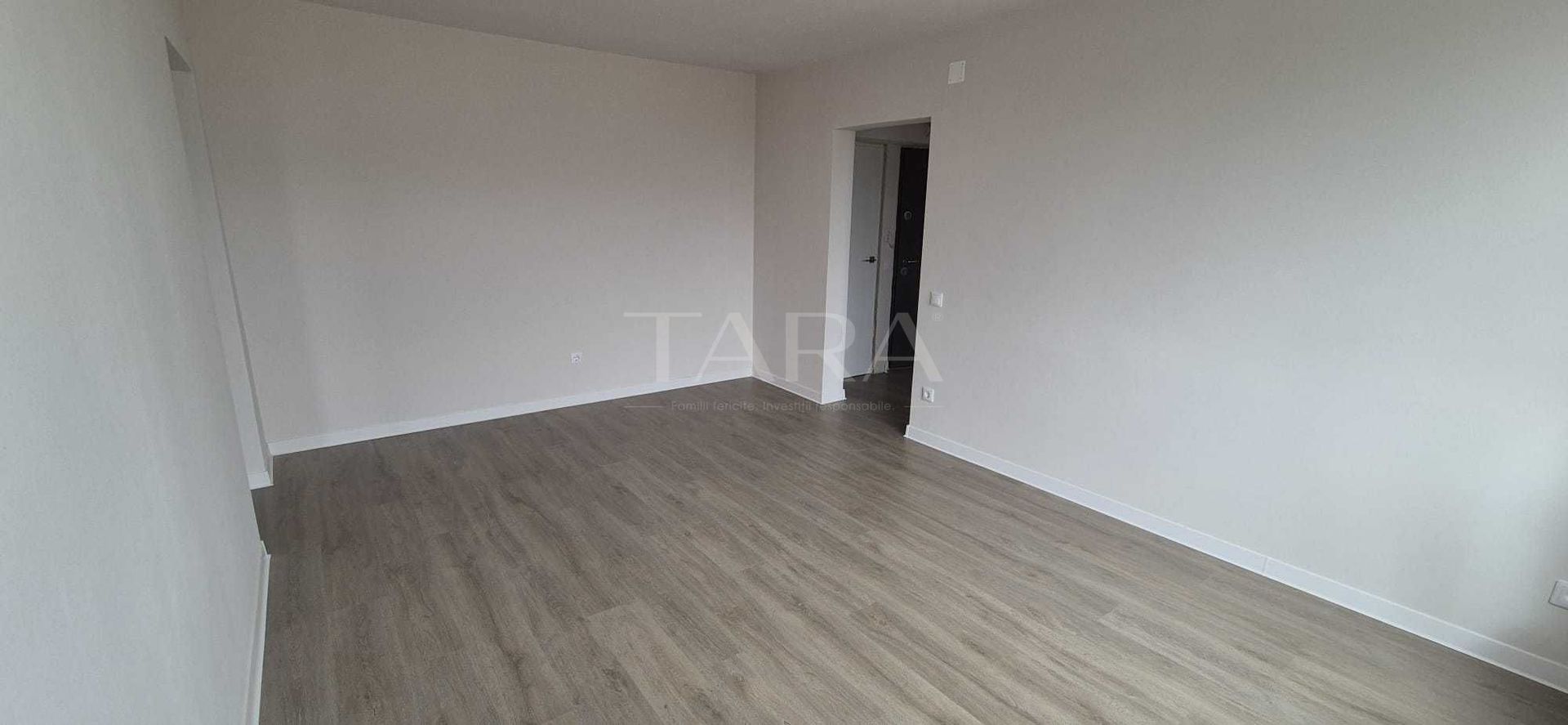 Apartament renovat cu 2 camere în Gheorgheni, zona Albac. - Poză 3