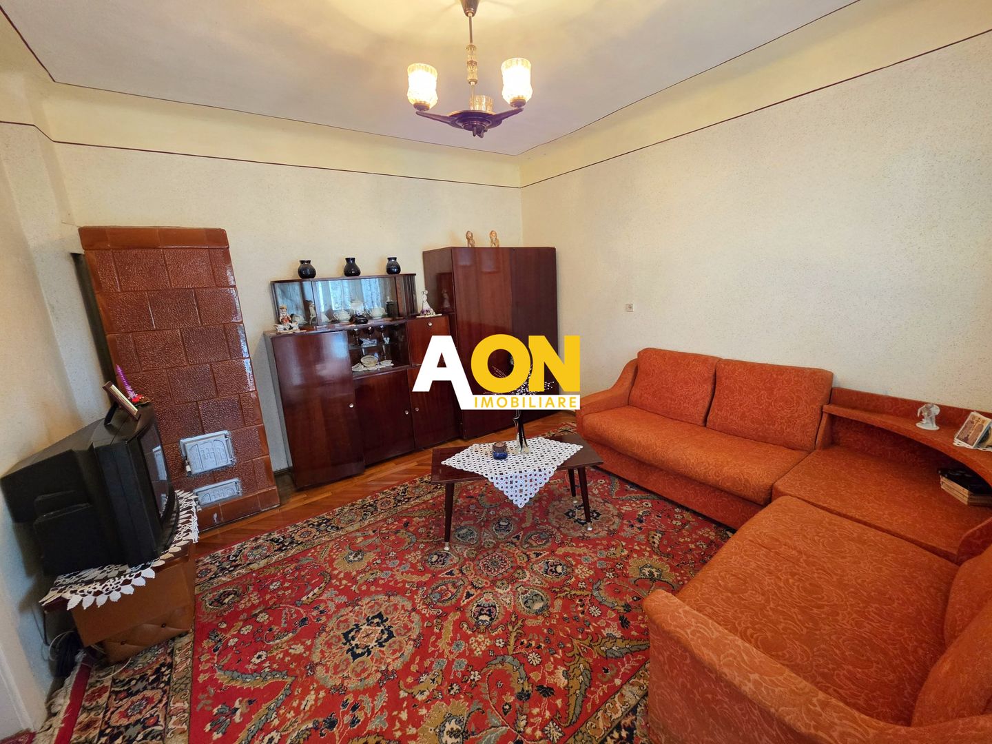 Casa traditionala, 3 camere, la asfalt, 1685 mp teren, Ciugud - Poză 8