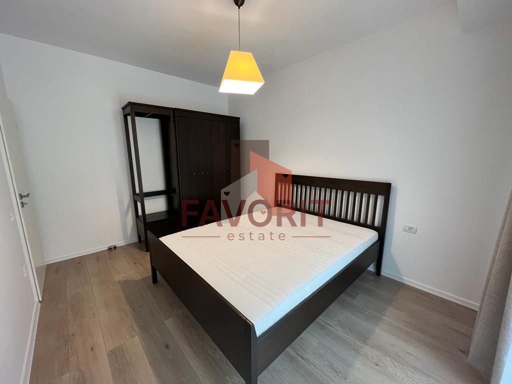 Mobilat si utilat. Vedere la padure. Parcare cu bariera - Poză 9