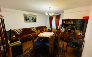 3 decomandate, centrala, 1 Mai - 110 000 Euro - Poză 31