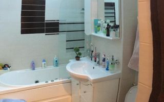 4 Camere | 2 Bai | Mobilat | CT | Localizat central | AC | Home office - Poză 10