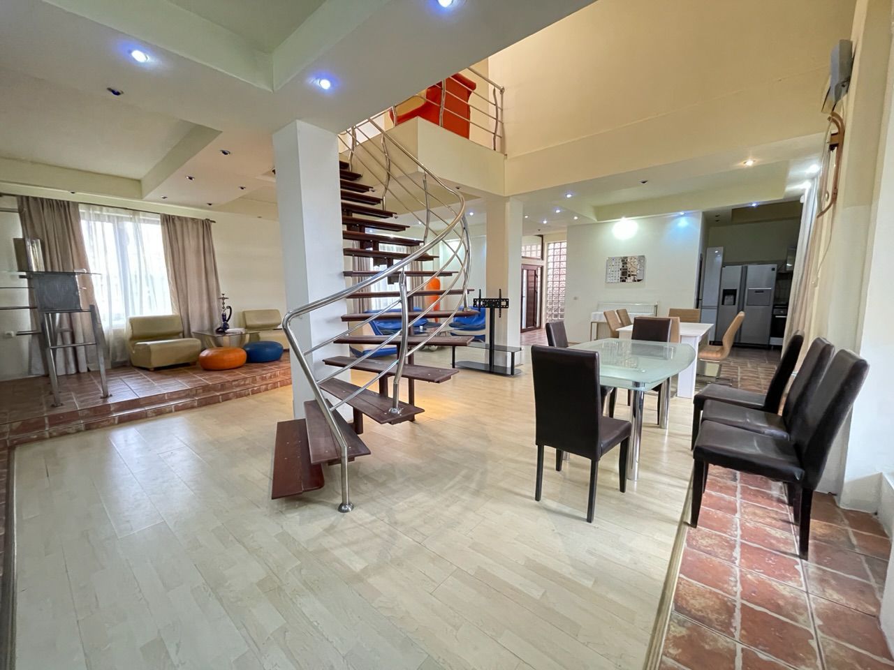 Casa individuala de inchiriat zona Modern - Poză 2