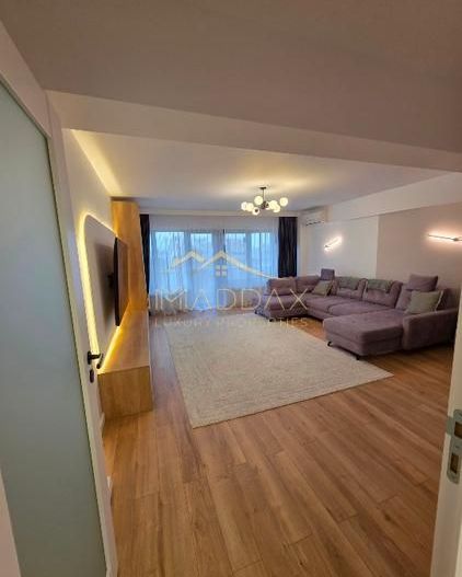 Apartament complet renovat – parcare subterana si boxa - Poză 3