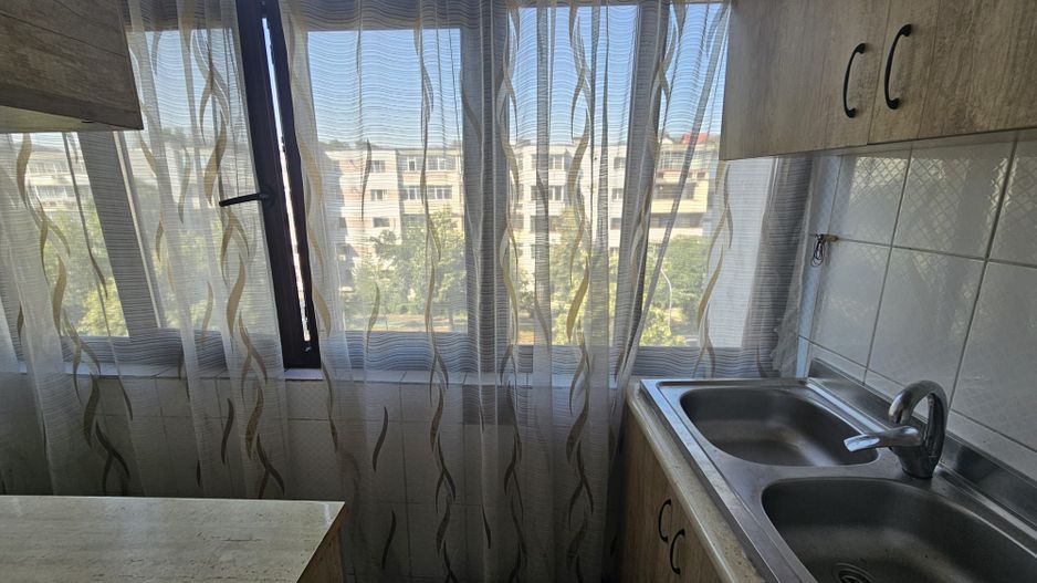 De închiriat apartament 3 camere - Prundu, stradal, lângă Kaufland - Poză 8