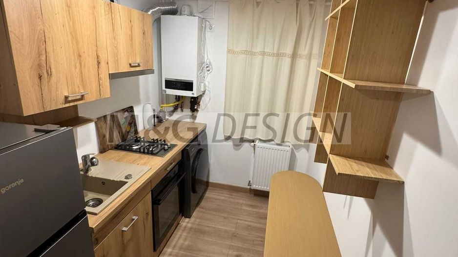 Vand apartament 1 camera,decomandat,32 mp - Poză 2