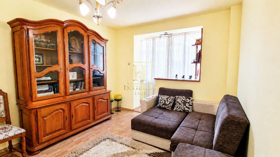 Apartament 4 camere 84 mp Tatarasi Dispecer 126000 euro - Poză 2