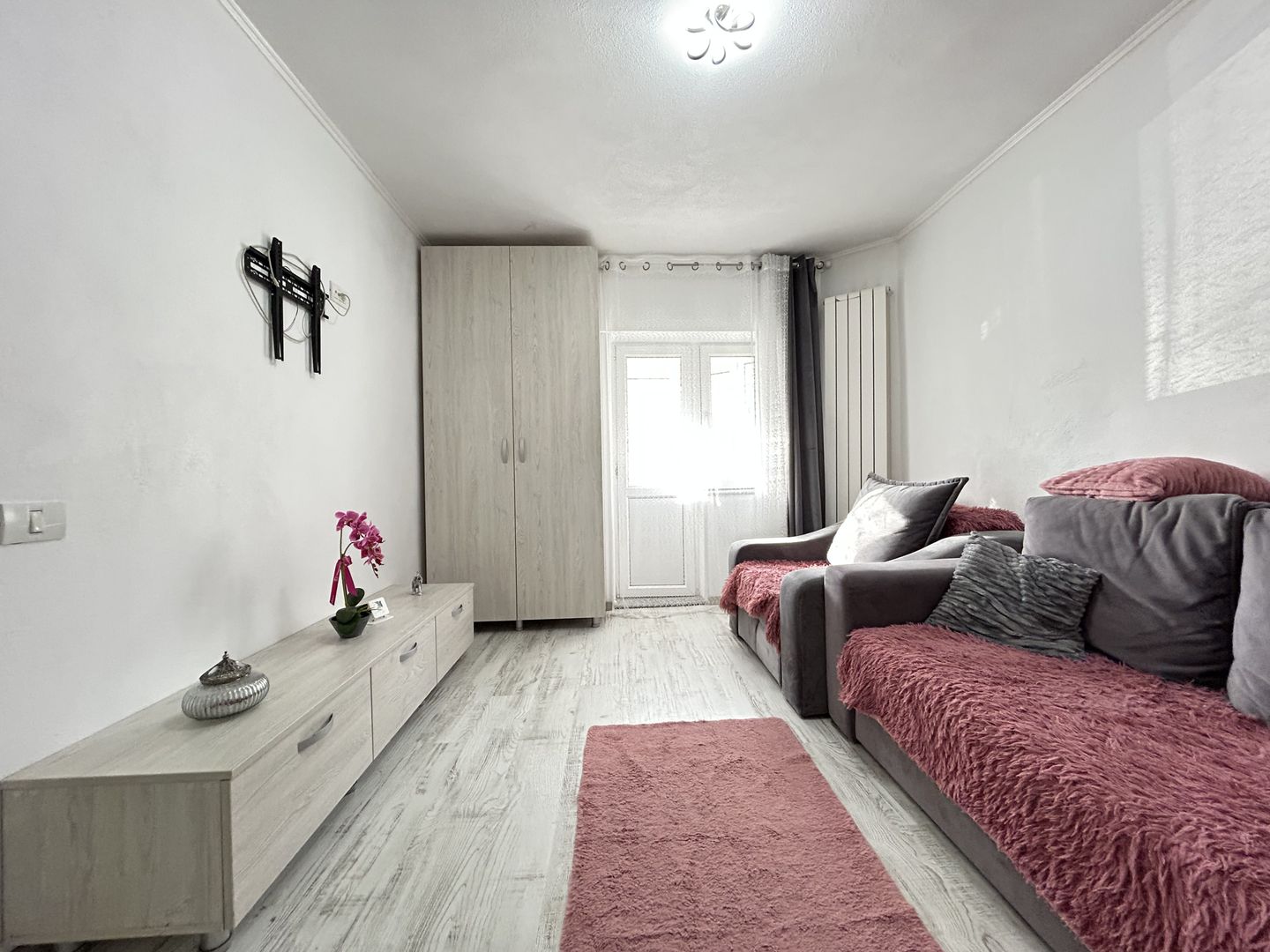 Garsoniera Faleza Nord mobilata utilata modern centrala termica - Poză 2