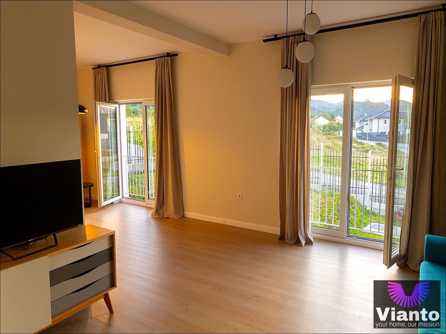 CASA INDIVIDUALA PREMIUM CU VEDERE PANORAMICA CETATEA CISNADIOARA | GRADINA - Poză 5