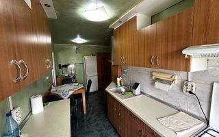 2 Decomandate-51mp-Etaj 3-Balcon-Pivnita-Mobilat-Utilat-Parcare-Triaj - Poză 4