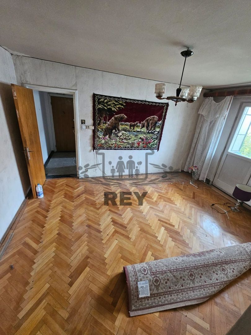 Ap 2 camere semidecomandat zona Bd. Mihai Viteazu/DE RENOVAT - Poză 1