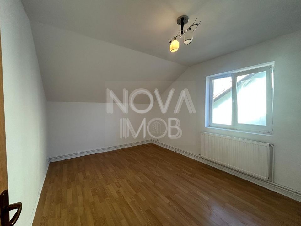 Apartament 2 camere cu pod , zona Strand II - Poză 4