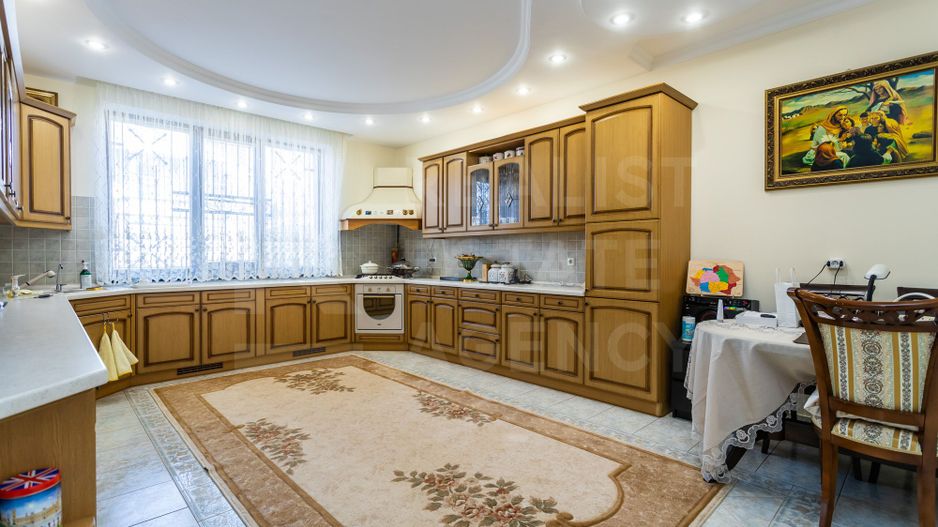 Vânzare casă de lux, 700 mp + 22 ari, situată în Tohatin - Poză 15