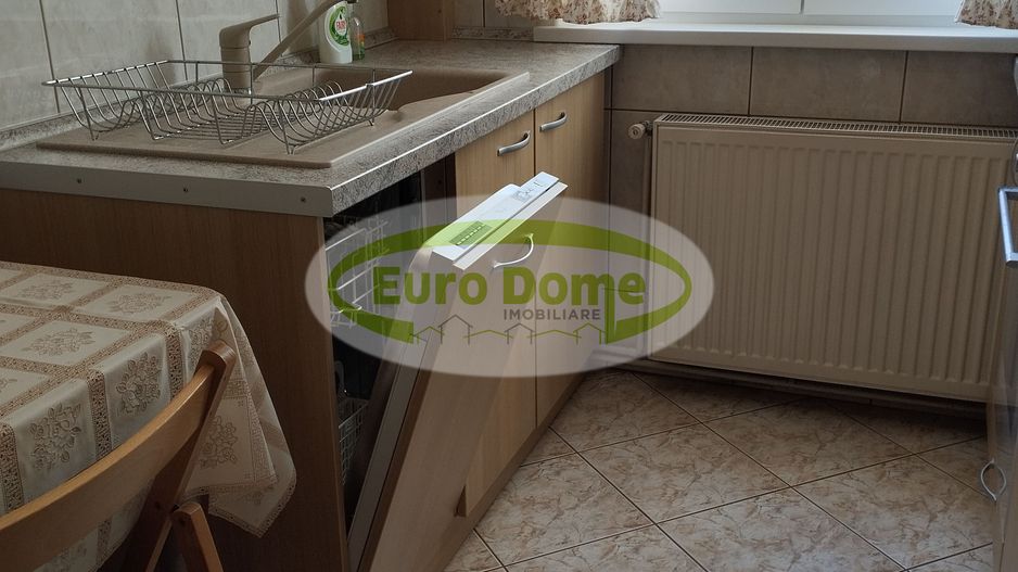 Inchiriere  apartament de 2 camere decomandat - Poză 6