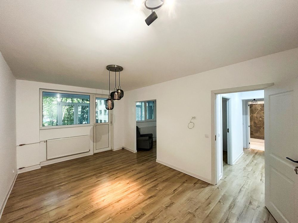 APARTAMENT RENOVAT 3 CAMERE ZONA DRUMUL TABEREI - Poză 3