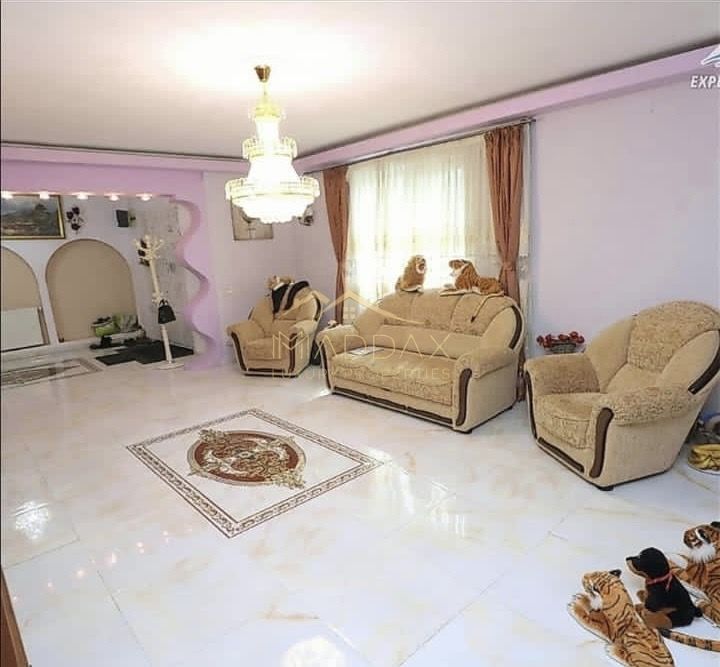 Vila 9 camere***gradina cu pomi fructiferi//1085 mp teren***Dragomiresti-Deal - Poză 10