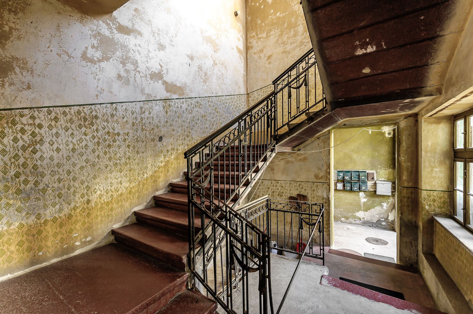 Oportunitate imobiliară! Clădire cu 18 apartamente - Poză 10