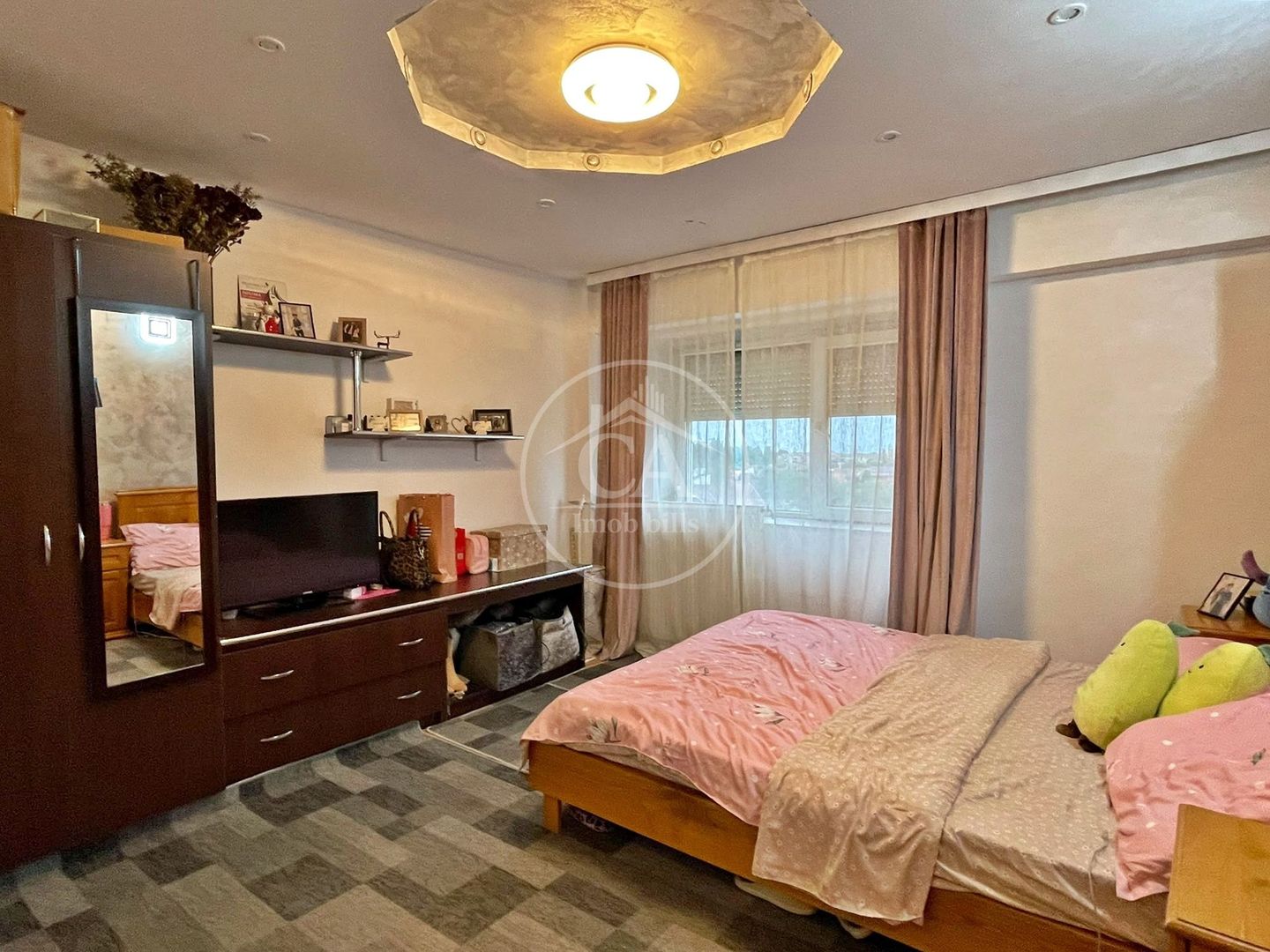 Apartament de vanzare cu 1 camera in zona Cantemir Oradea - Poză 2