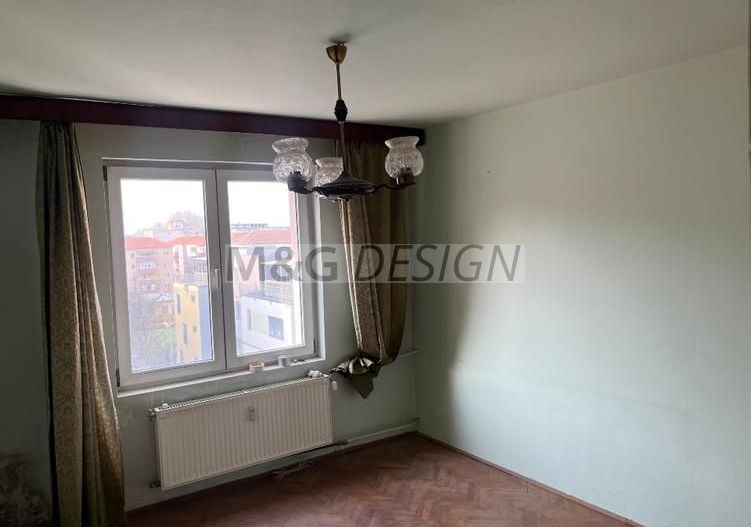 Apartament 3 camere Complexul Studentesc - Poză 2