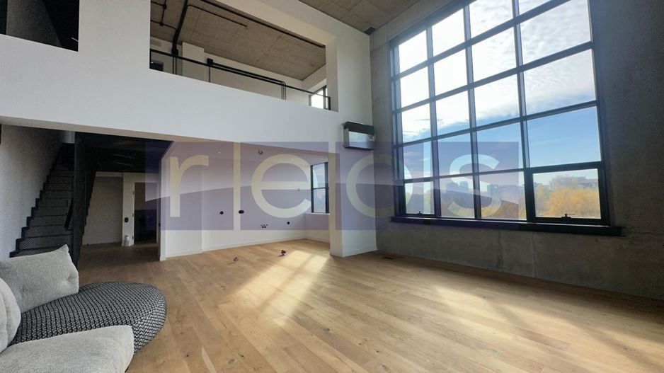 DE VANZARE PENTHOUSE 200MP | 4 CAMERE | DESIGN DEOSEBIT | FINISAJE LUX - Poză 3