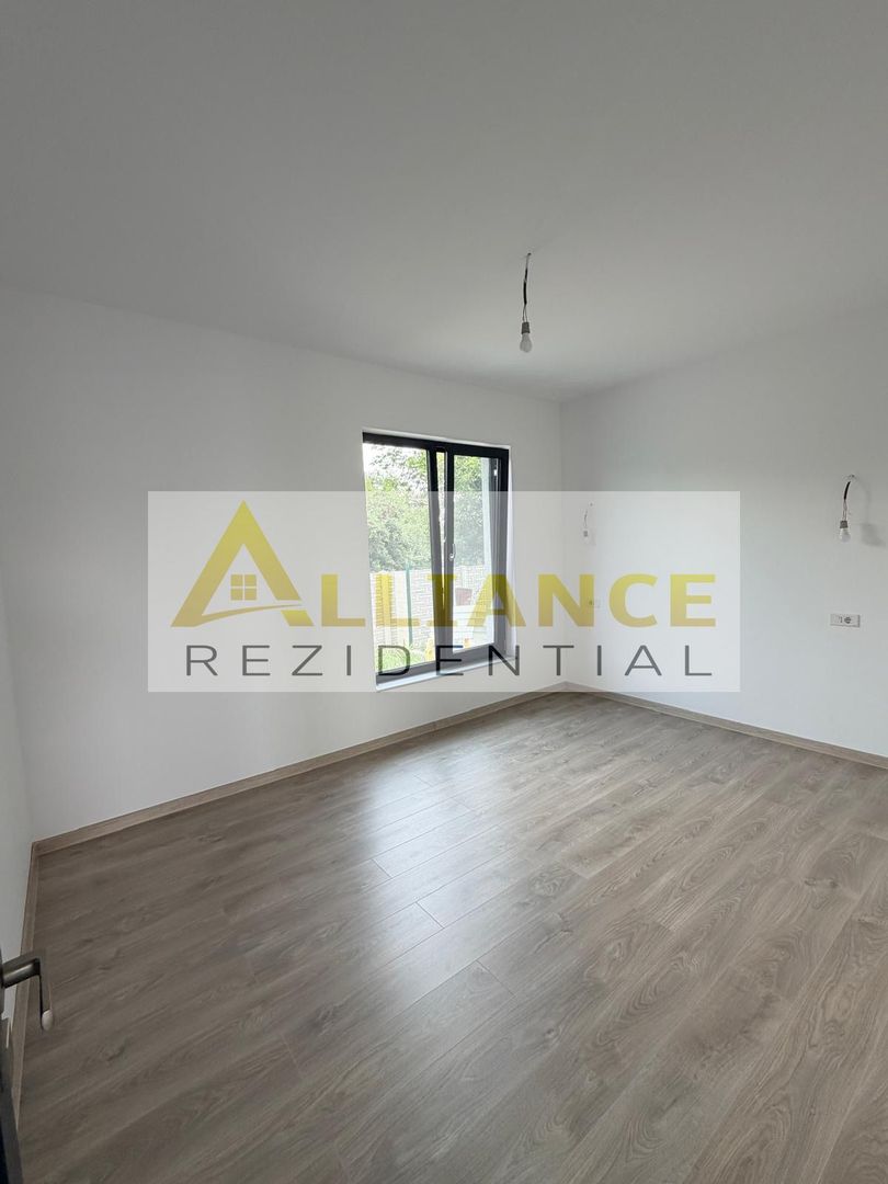 casa de vanzare in berceni - Poză 8