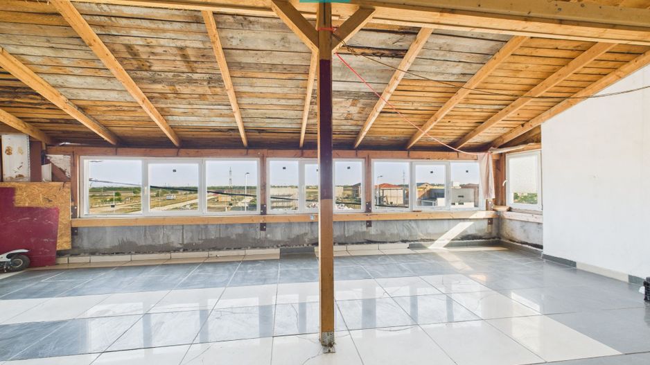 Casă P+E+M în zona Mehala pe arteră principală - Poză 15