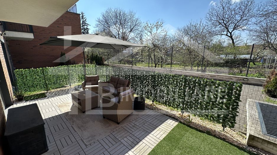 Apartament cu 2 camere, 52mp , terasa 25mp , Zona Centrala - Poză 12