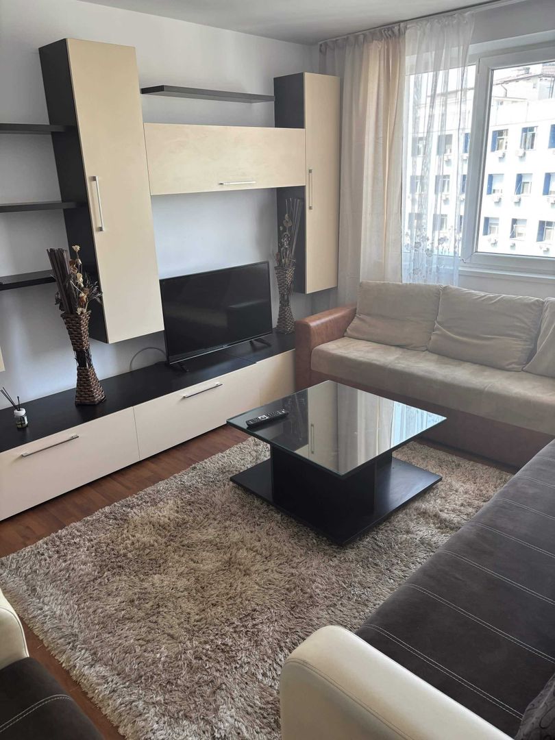 Închiriere Apartament cu 3 camere Stefan cel Mare, aproape metrou, mobilat - Poză 1