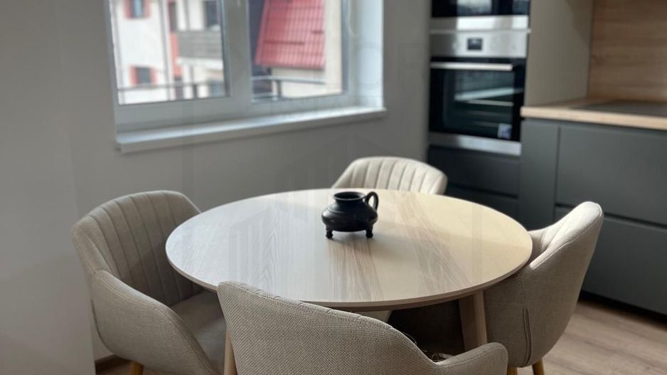 Apartament 2 Camere | Coresi | Parcare Inclusă - Poză 6