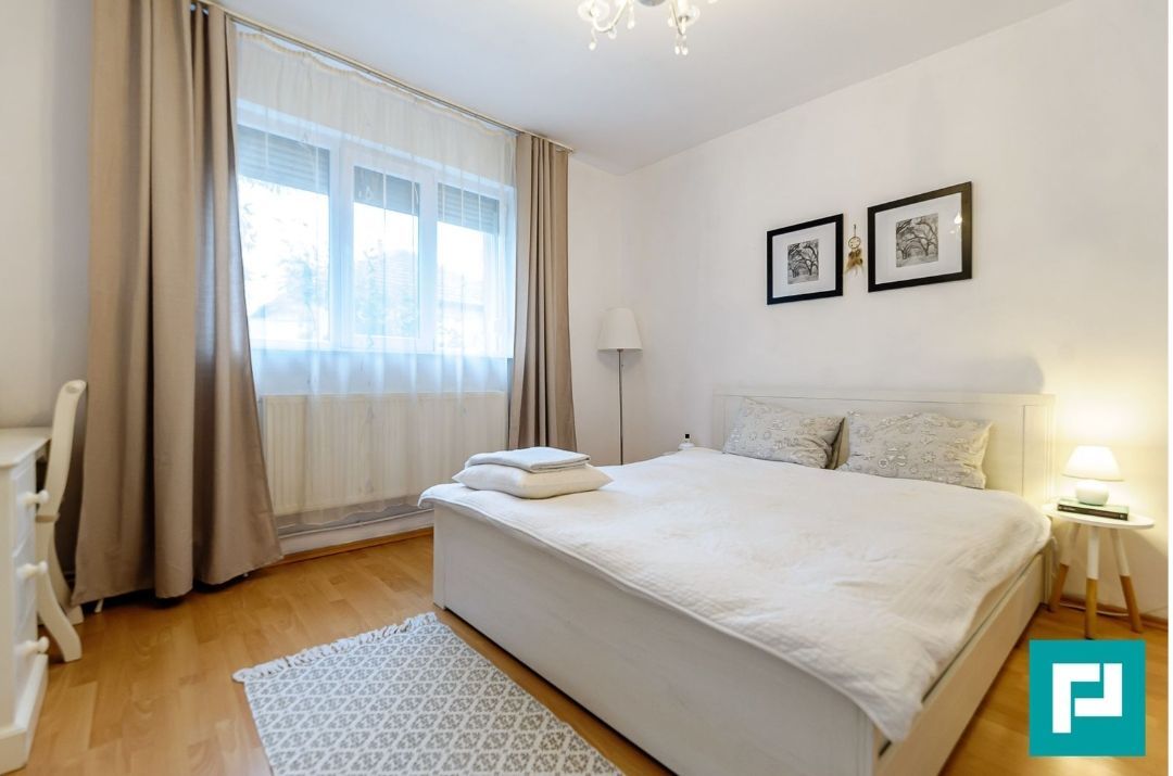 Proprietate cu 5 camere Aurel Vlaicu - Poză 5