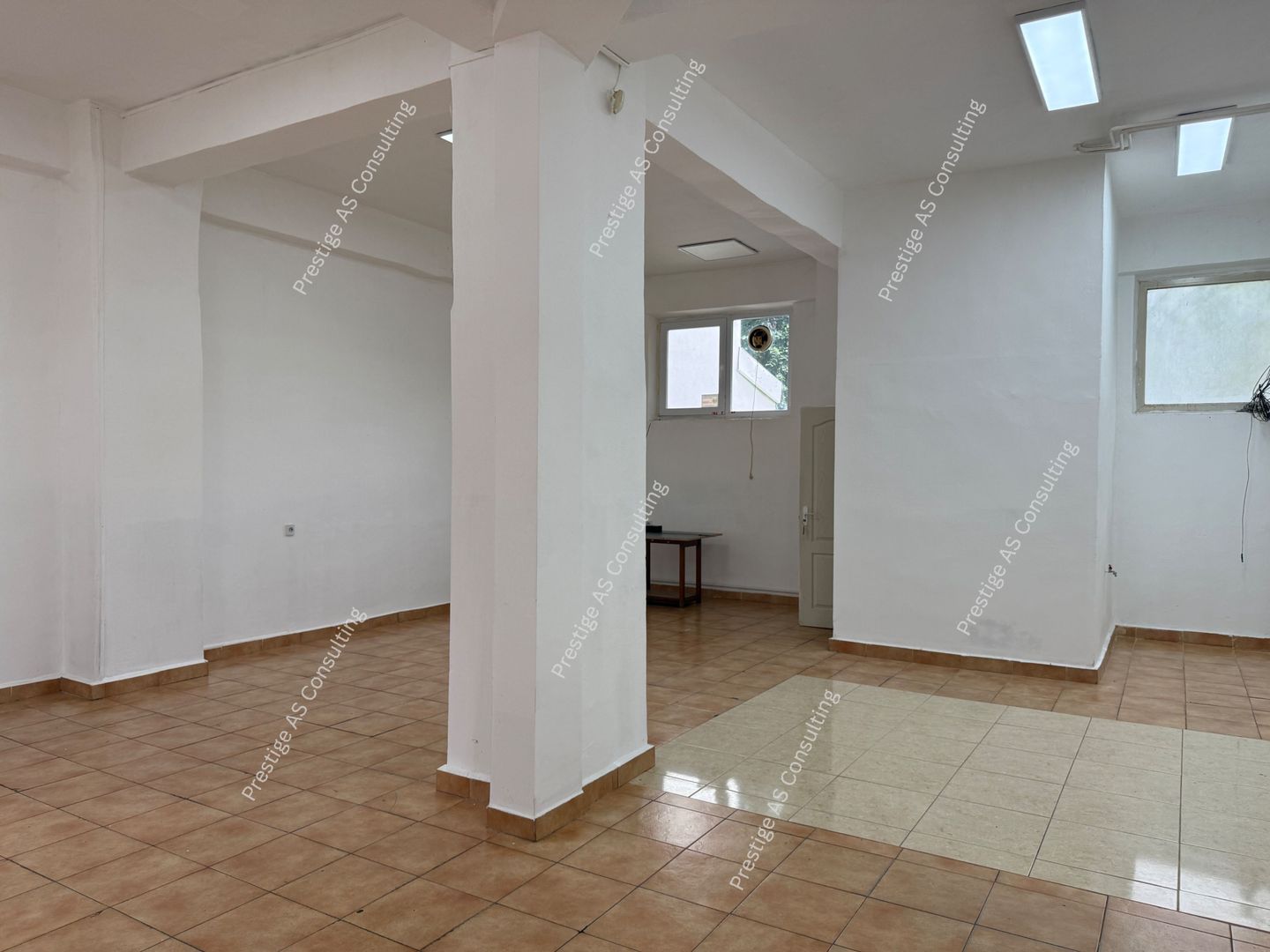 Spatiu comercial Parter cu Vad comercial | 80mp Soarelui-Uranus Plaza - Poză 9