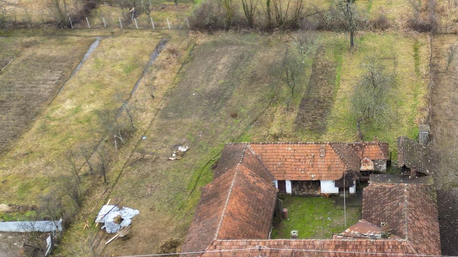 Casă impresionantă, cu anexe în Dezna-Moneasa! - Poză 33