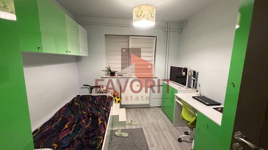 Mobilat si utilat. Bloc izolat. La 2 pasi de scoala - Poză 9