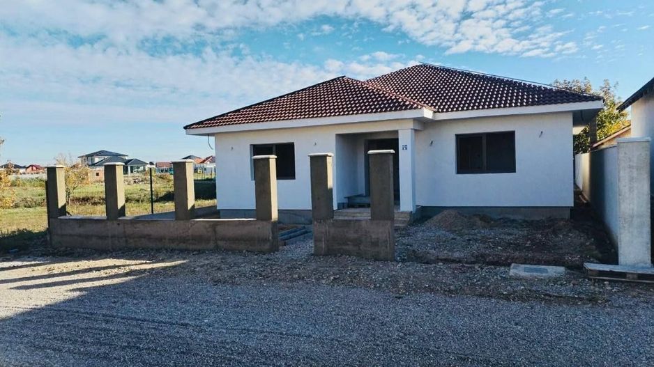 Casa noua, 4 camere,semifinisata, zona Grigorescu- 243.000 euro neg - Poză 1