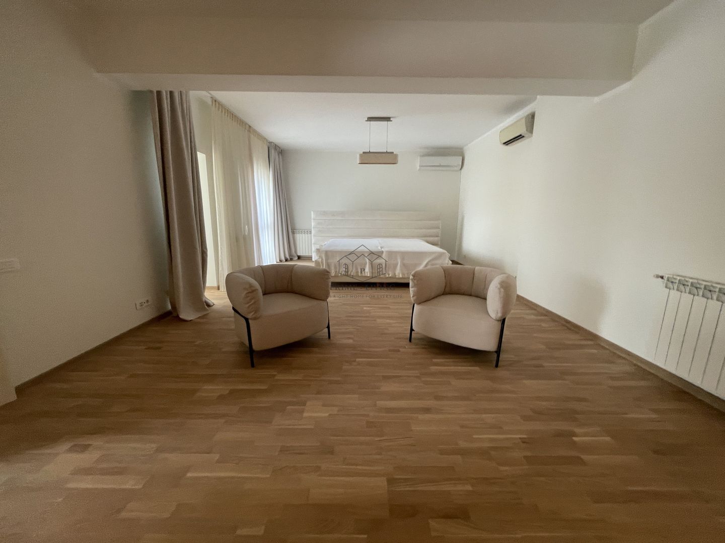APARTAMENT SUPERB CU 3 DORMITOARE LA INCHIRIERE LANGA PARC HERASTRAU - Poză 11