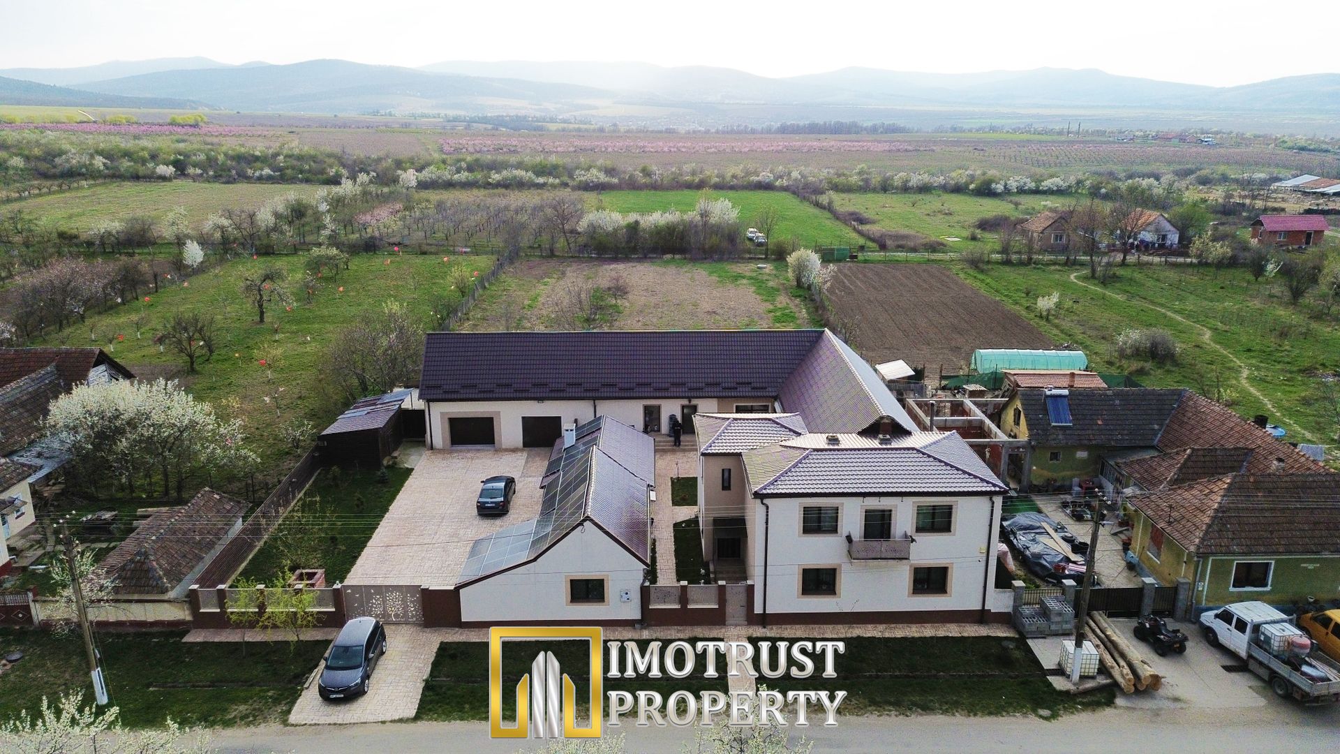 Descoperă o proprietate cu adevărat diferită! - Poză 1