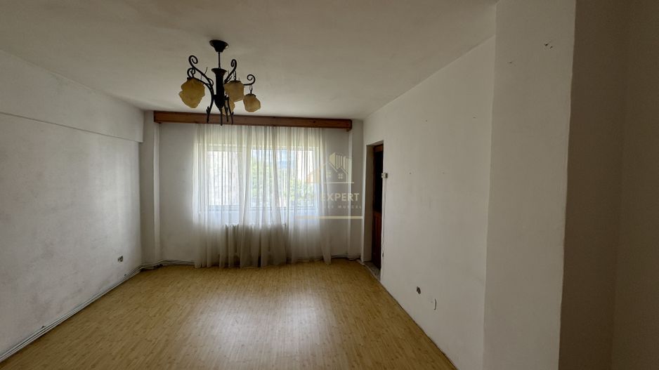 APARTAMENT CAMPULUNG 4 CAMERE, ETAJ 2, GRUI - Poză 6