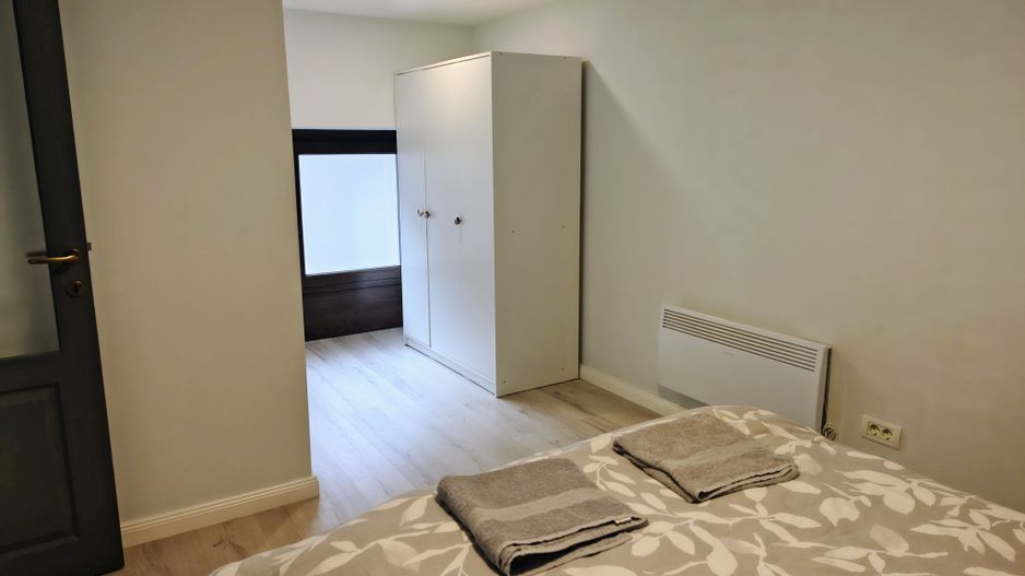Chirie: apartament ultracentral, 3 camere 450 E neg. Comision 50% - Poză 4