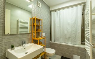 Kasper Coresi, Apartament 3 camere decomandat, 2 bai, parcare+boxa - Poză 10